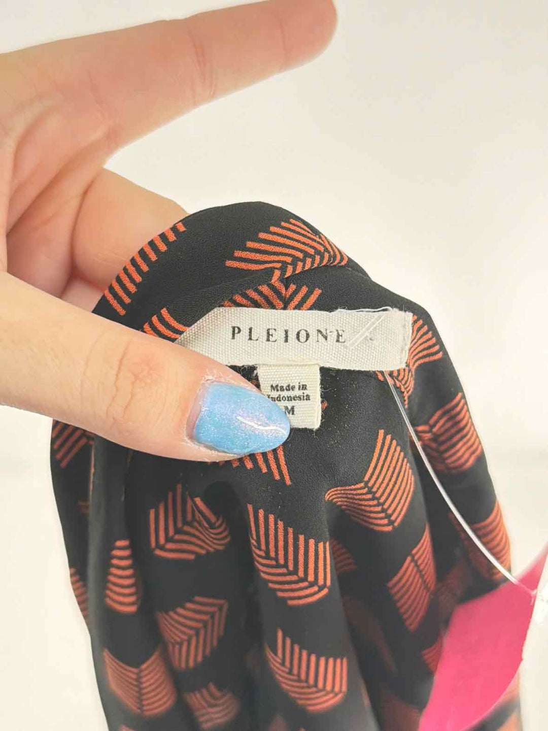 Size M PLEIONE Black Shirt