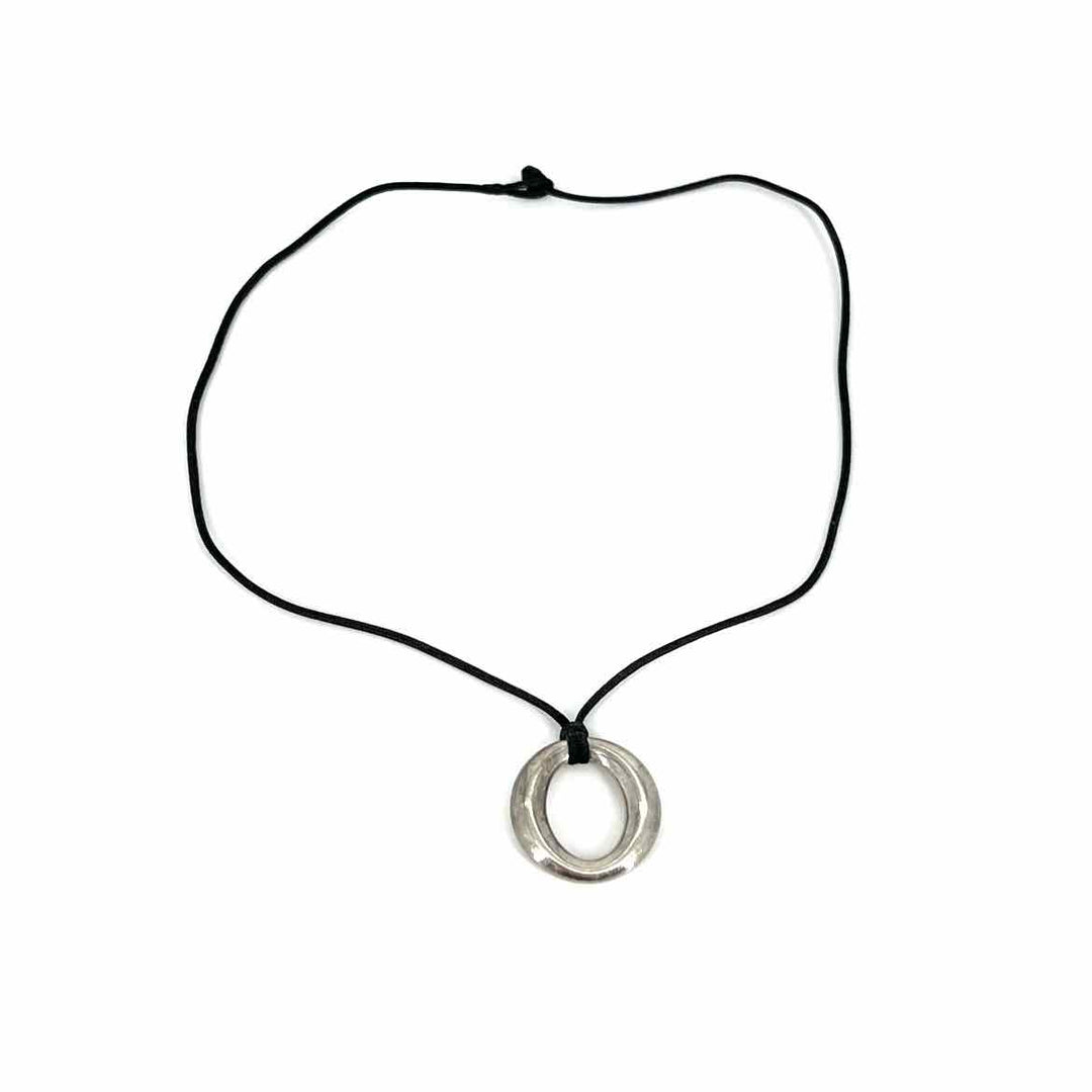 Tiffany & Co Luxury - Necklace