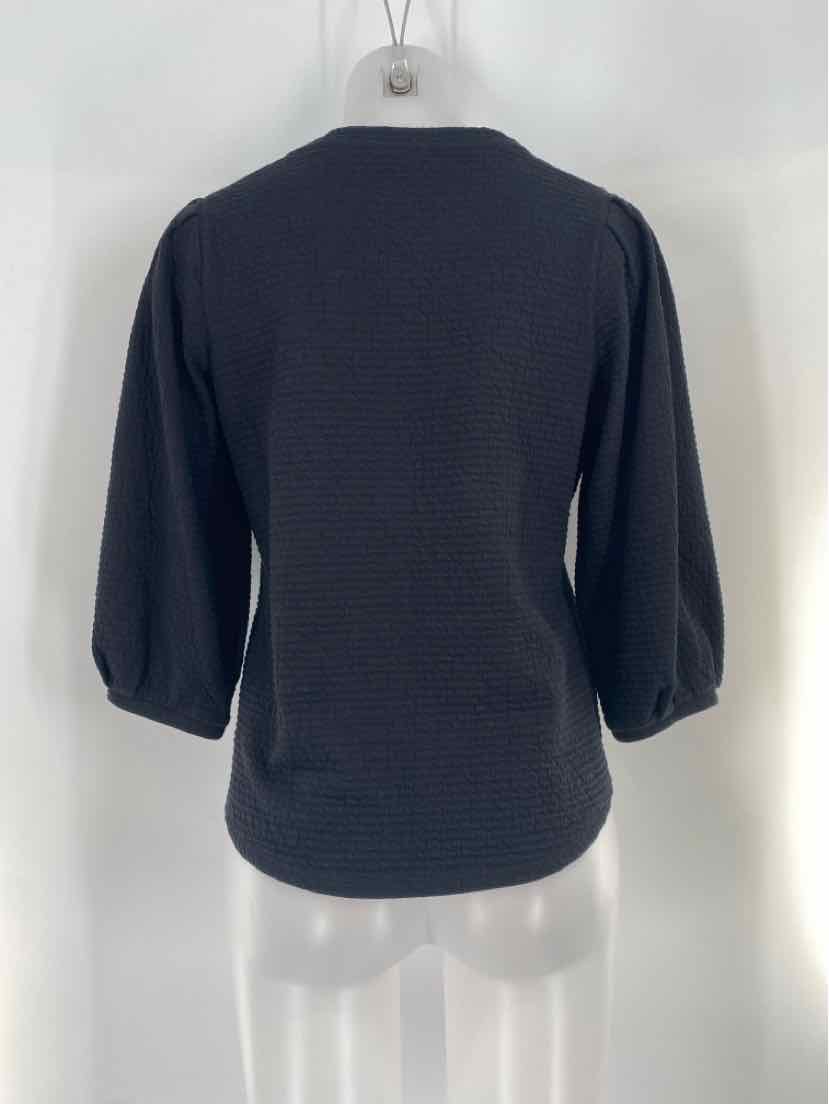 Size M Chico's Black Shirt