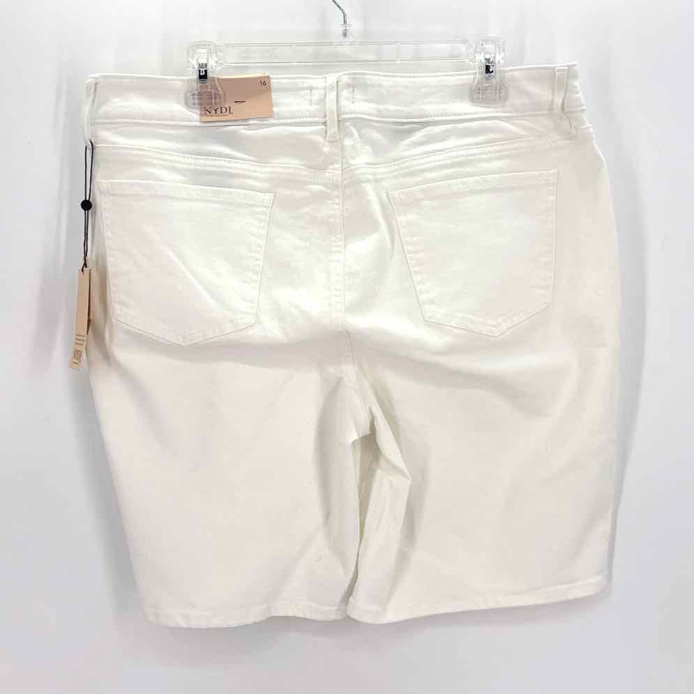 Size 16 NMDJ White Shorts