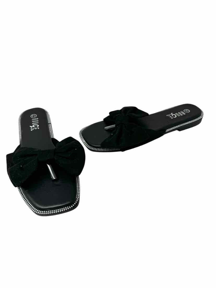 Shoe Size 7.5 ROUGE Black Sandals