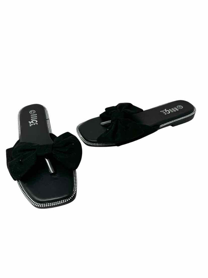 Shoe Size 7.5 ROUGE Black Sandals