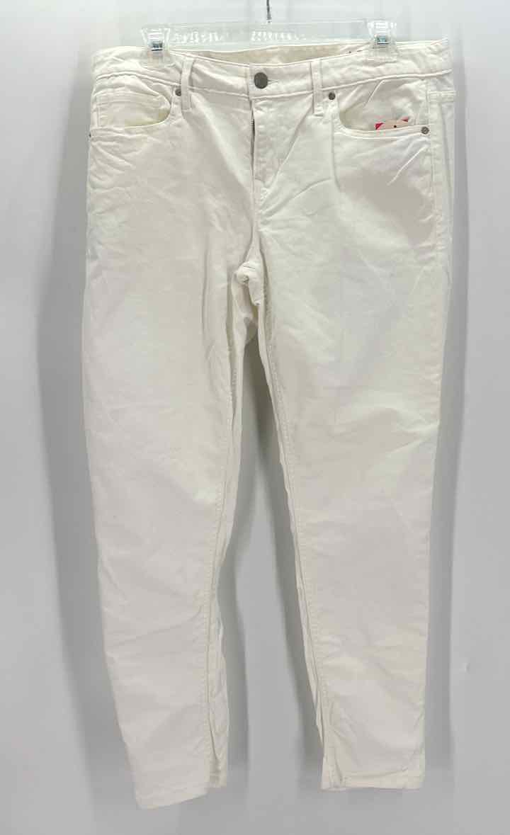 Size 31 GAP White Denier Jeans