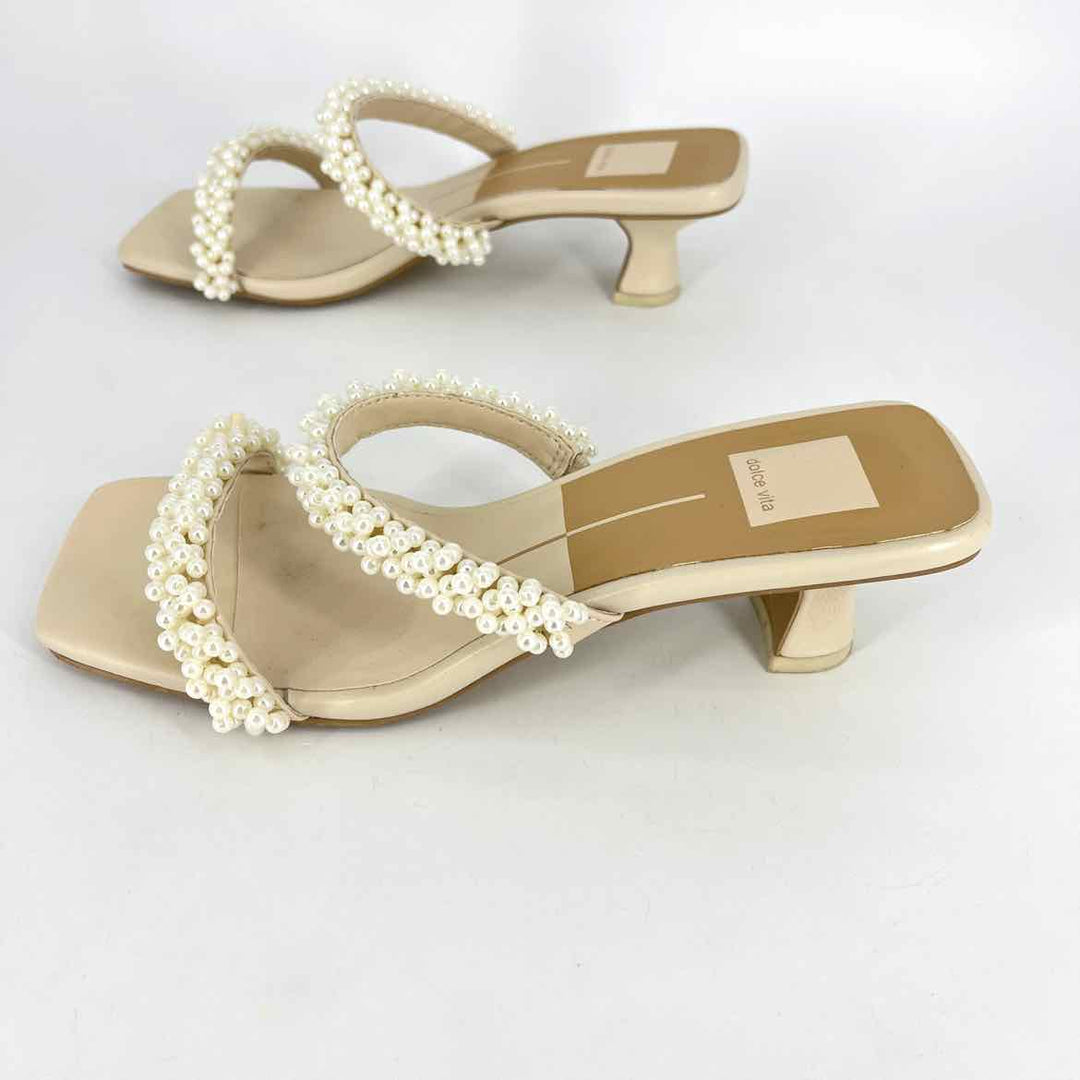 Shoe Size 7.5 Dolce Vita Ivory Faux Leather Sandals