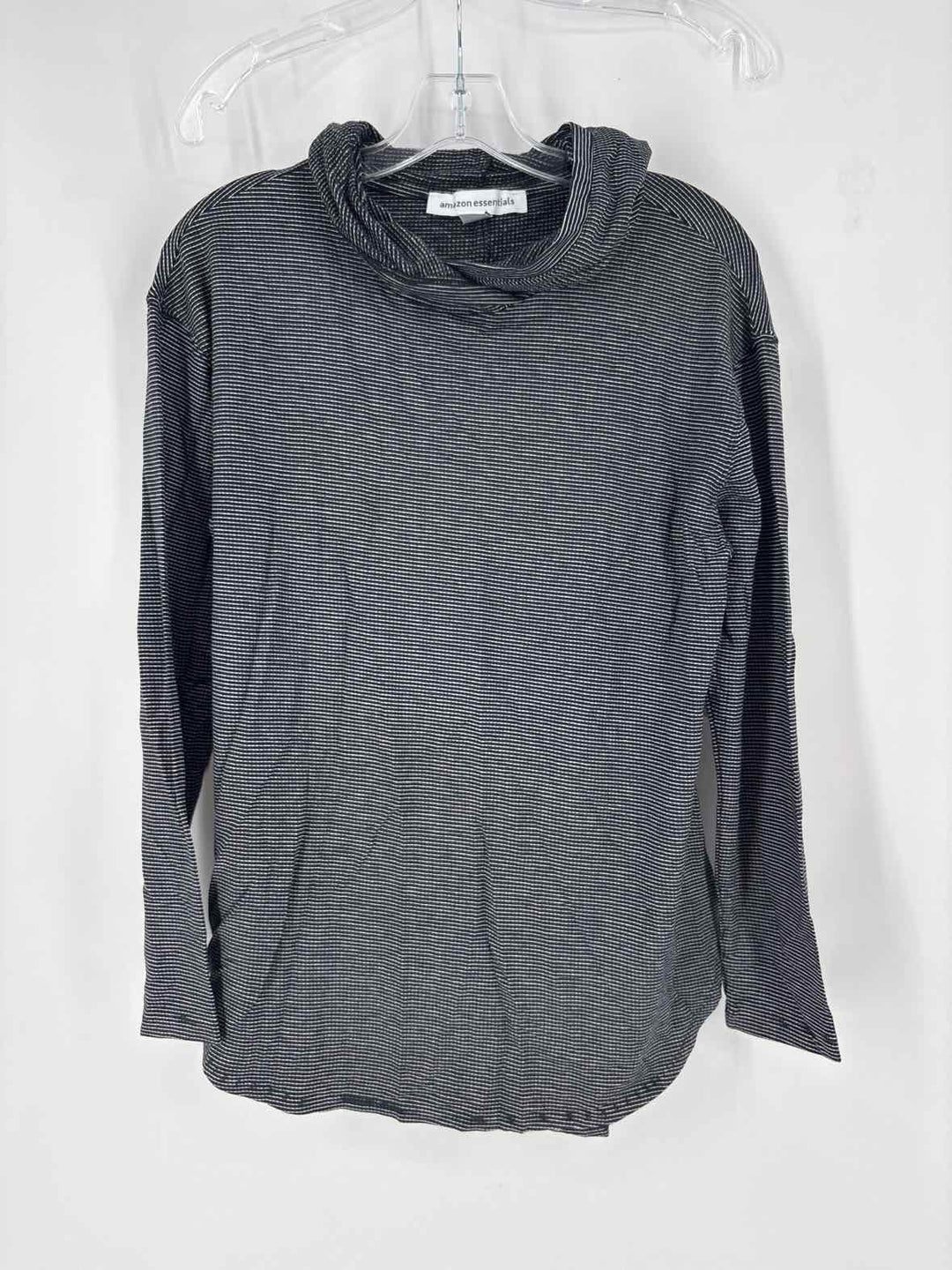 Size L Black/White Shirt