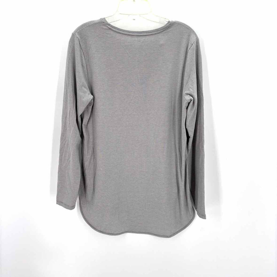Size M LAND END Gray Shirt