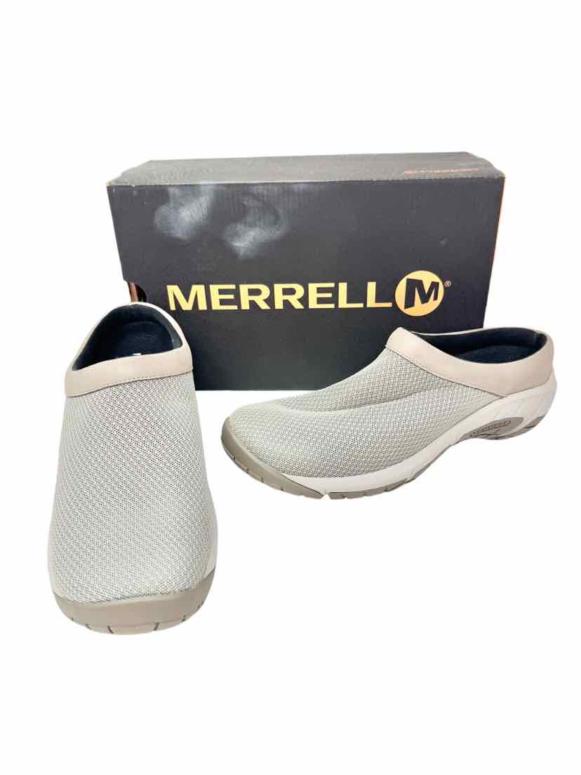 Shoe Size 10 MERRELL Tan Flats