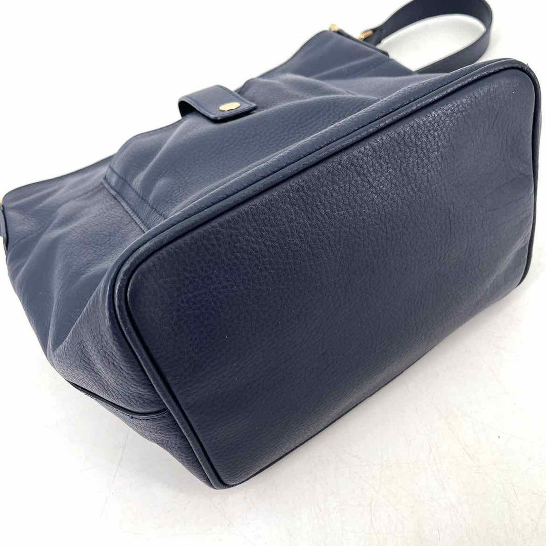 TOMMY BAHAMA Purse