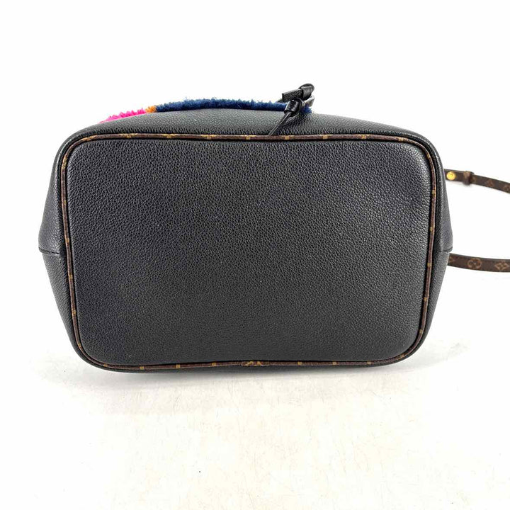 Louis Vuitton Luxury - Purse