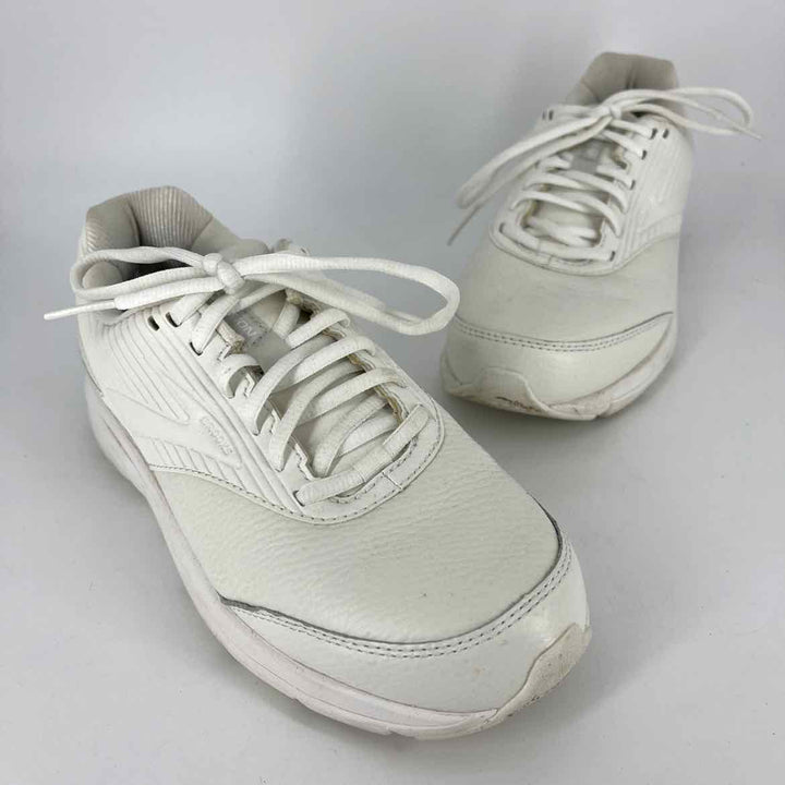 Shoe Size 8 BROOKS White Sneakers