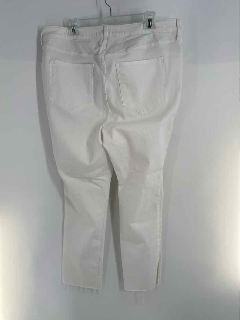 Size 18 Old Navy White Pants