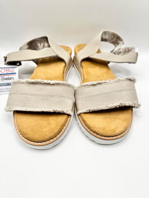 Shoe Size 11 Sketchers Taupe Sandals