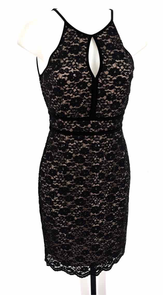 Size 4 R&M RICHARDS Black Lace Sequined Dress