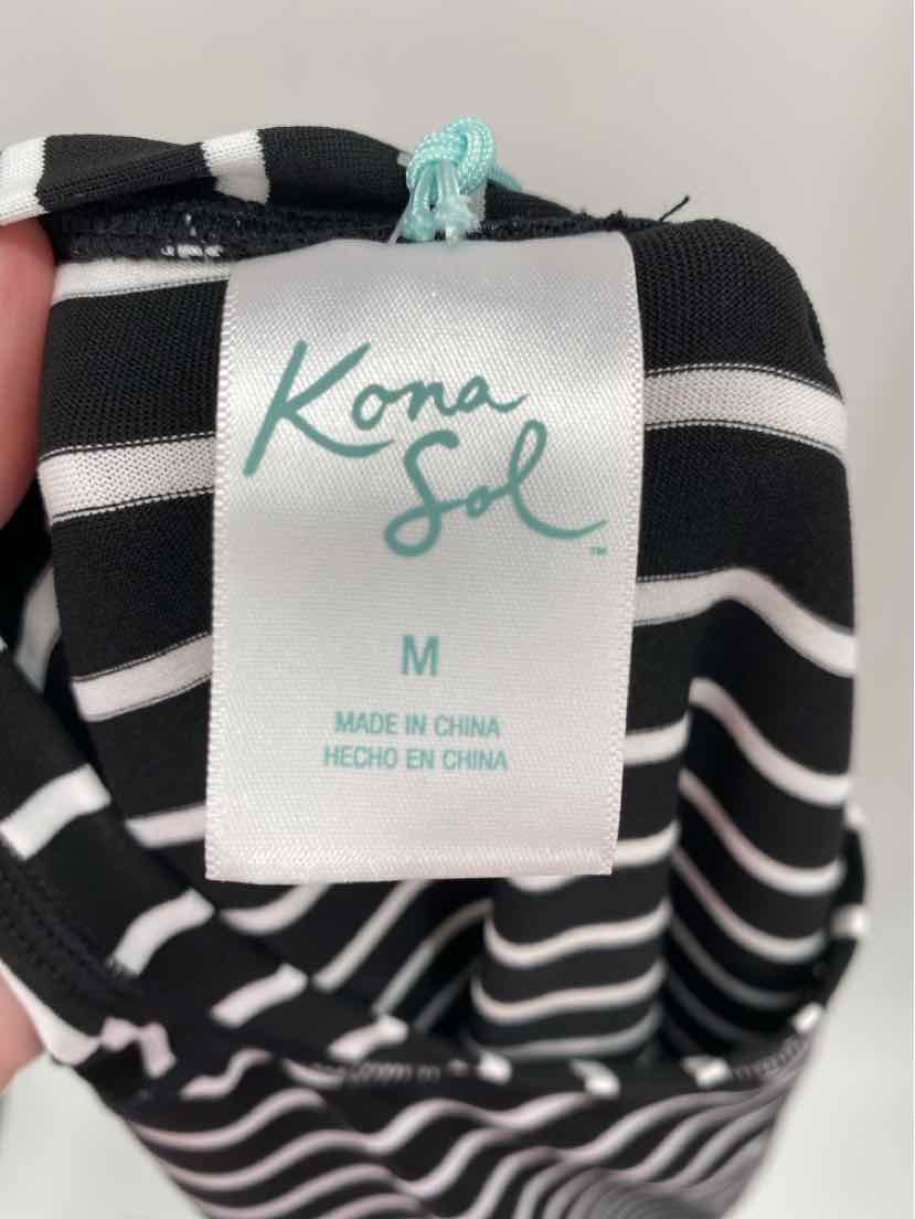 Size M Black/White Swimsuit