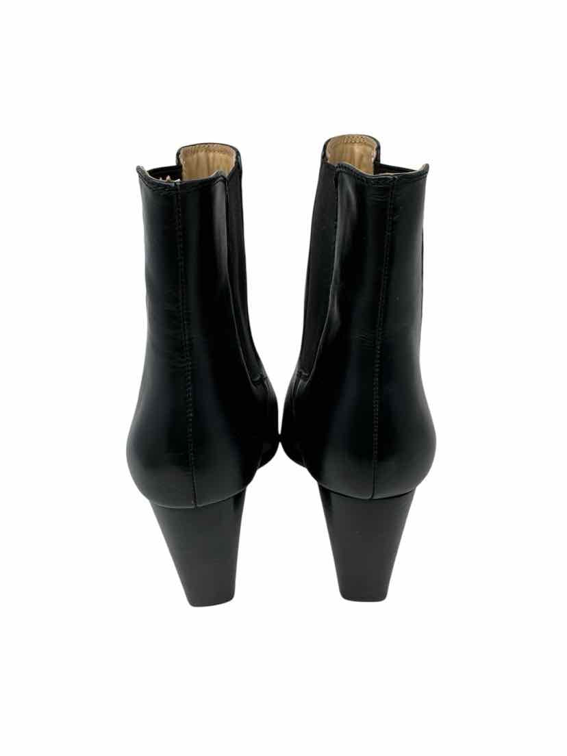 Shoe Size 10 SAKS FIFTH AVENUE Black Leather Boots