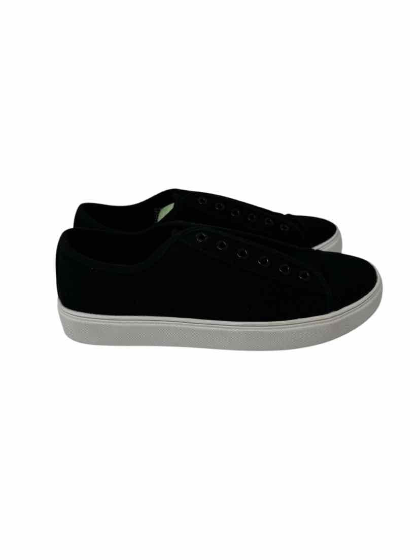 Shoe Size 7 Black Sneakers