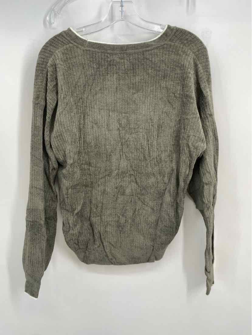 Size M Barefoot Dreams Gray Sweater
