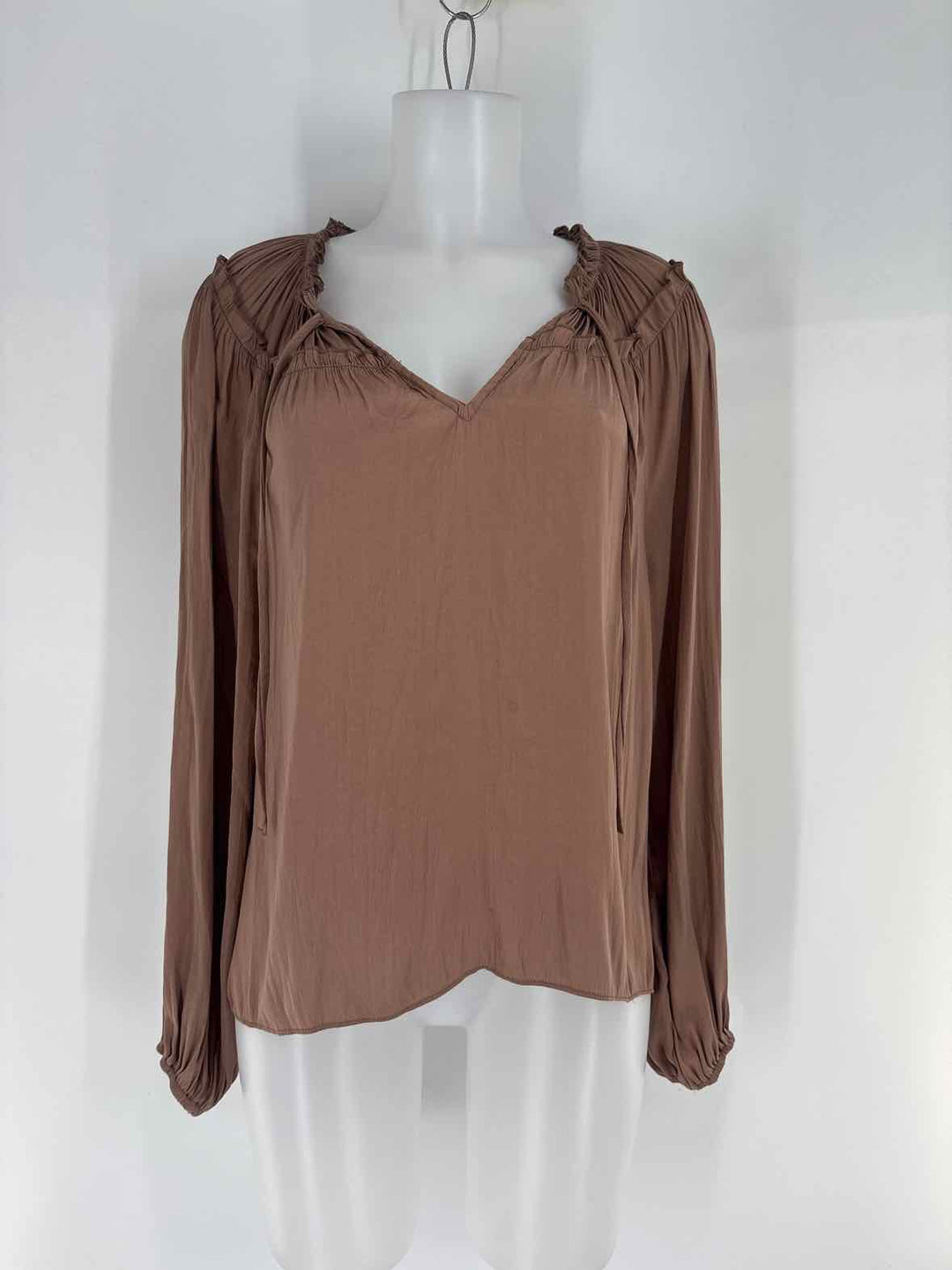 Size L EVEREVE Brown Shirt