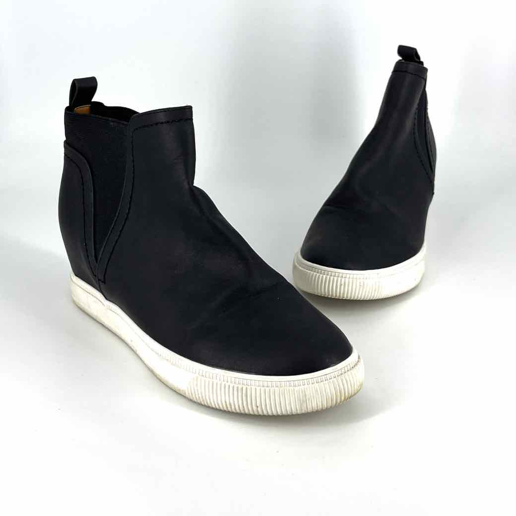 Shoe Size 8 Dolce Vita Black Faux Leather Boots