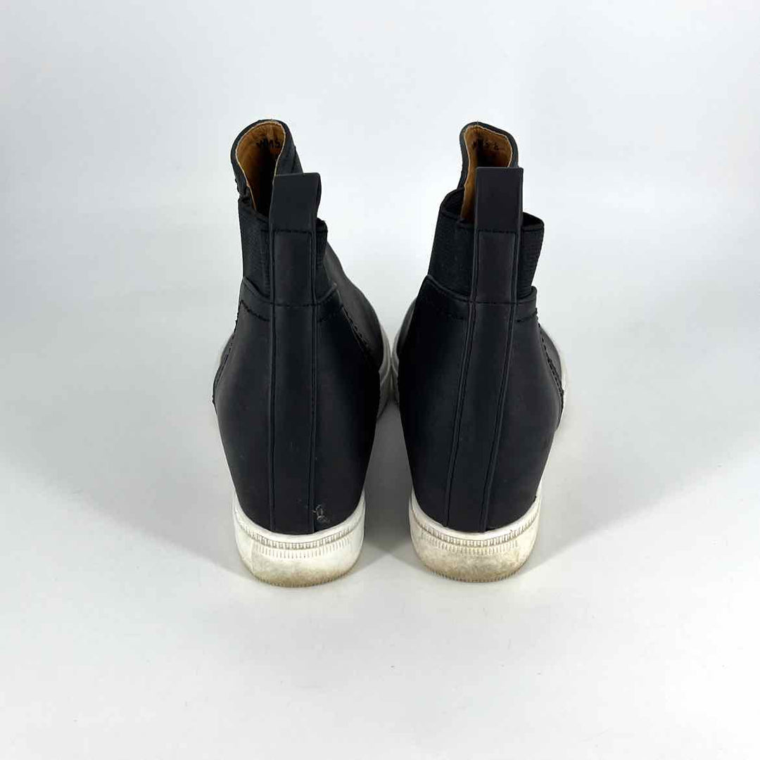 Shoe Size 8 Dolce Vita Black Faux Leather Boots