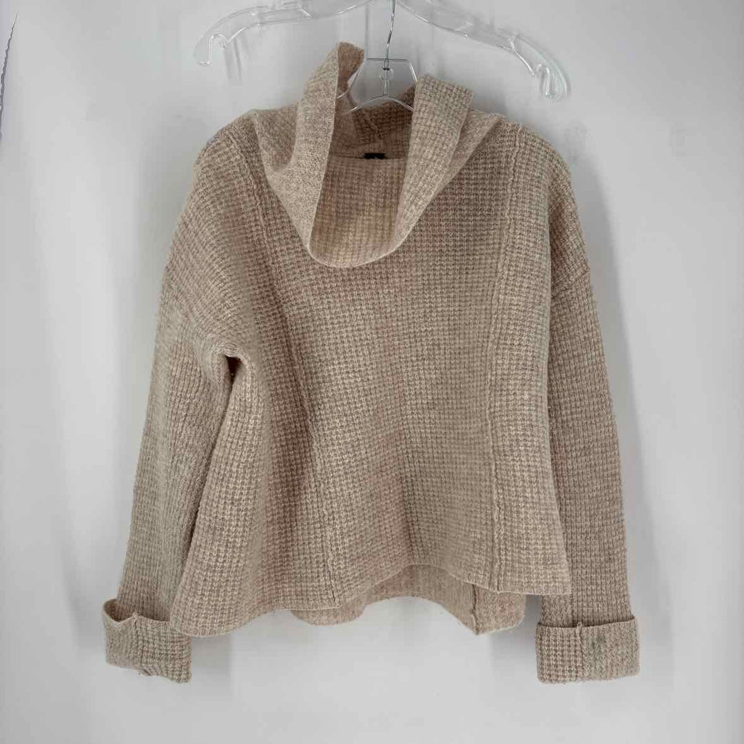 Size L FREE PEOPLE Ivory Knit Sweater