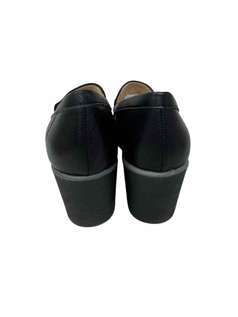 Shoe Size 9 Naturalizer Black Loafers