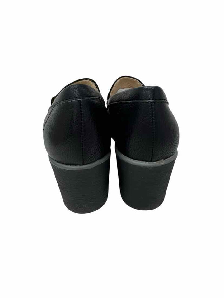 Shoe Size 9 Naturalizer Black Loafers