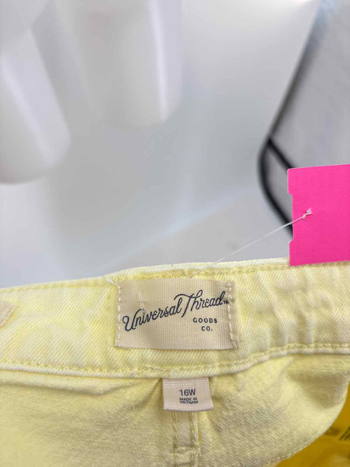 Size 16 UNIVERSAL STANDARD Yellow Pants