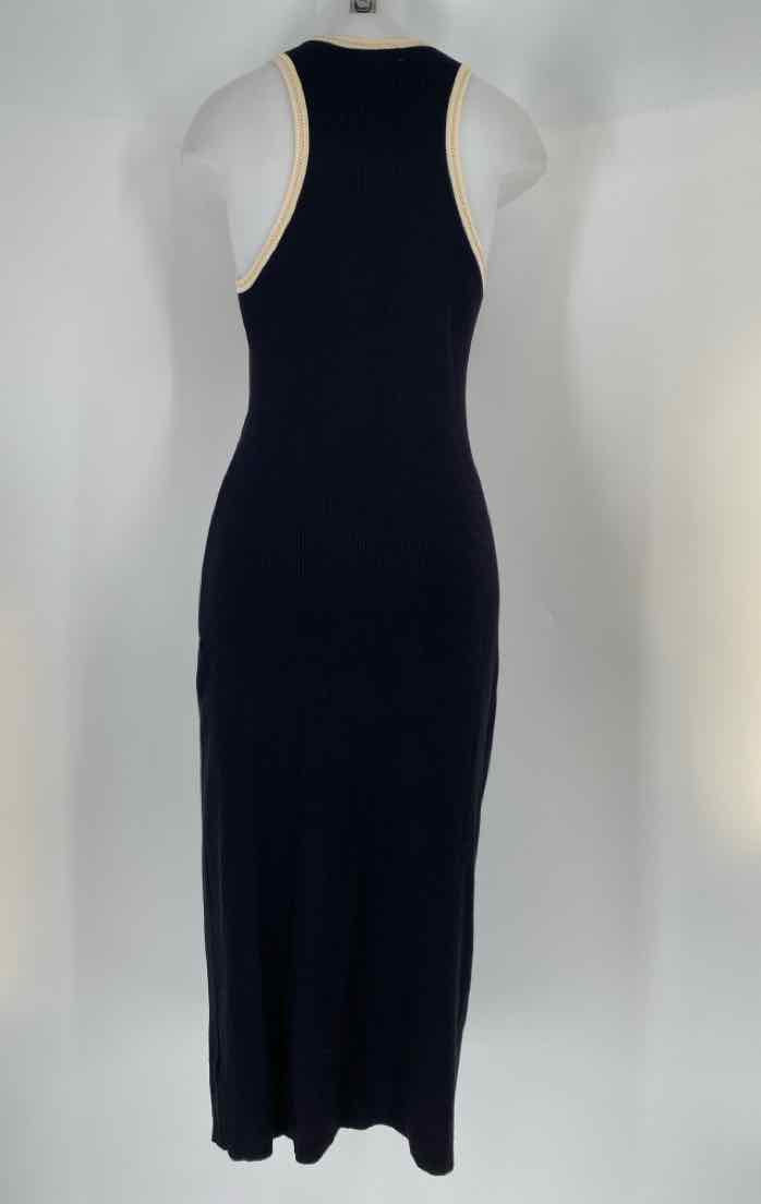 Size M HOUSE OF HARLOW Black Dress