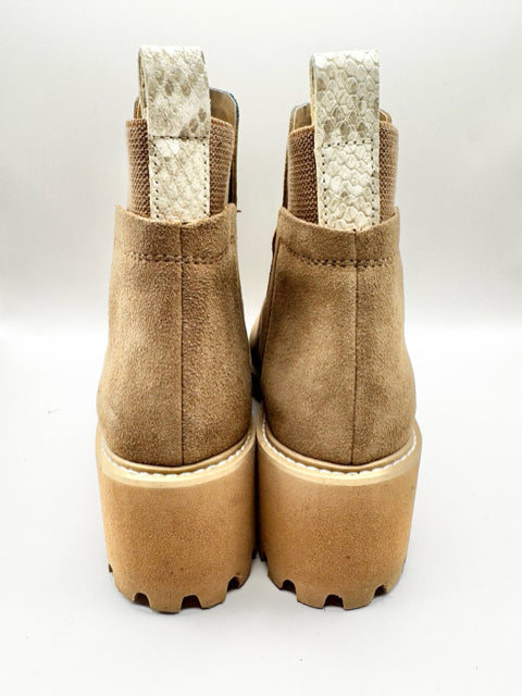 Shoe Size 8 Dolce Vita Tan Suede Boots