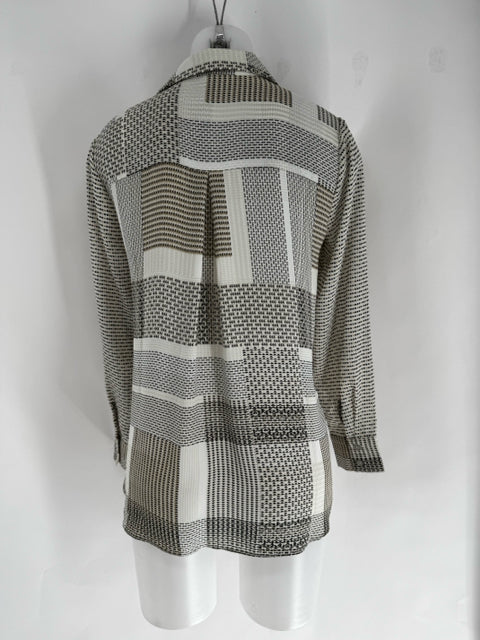 Size XS ROSE + OLIVE Cream Shirt