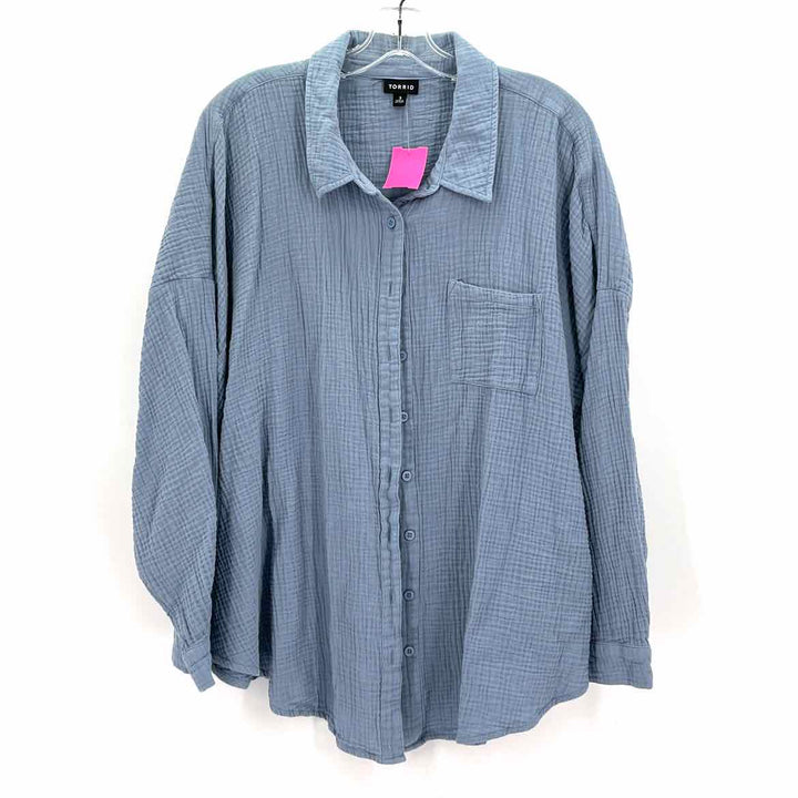Size 3 Torrid Blue Shirt