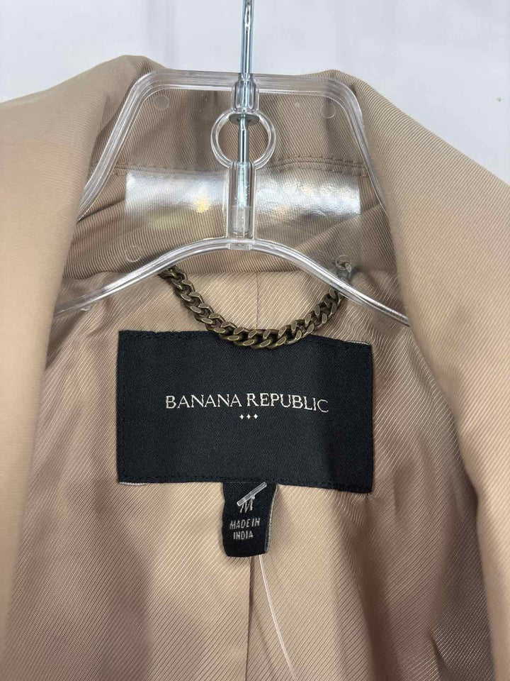Size M Banana Republic Tan Coat