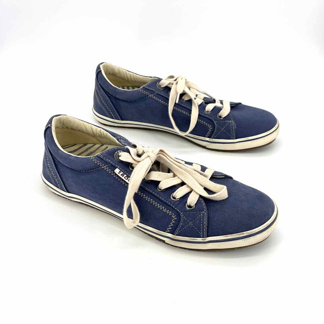 Shoe Size 9 TAOS Navy Canvas Sneakers