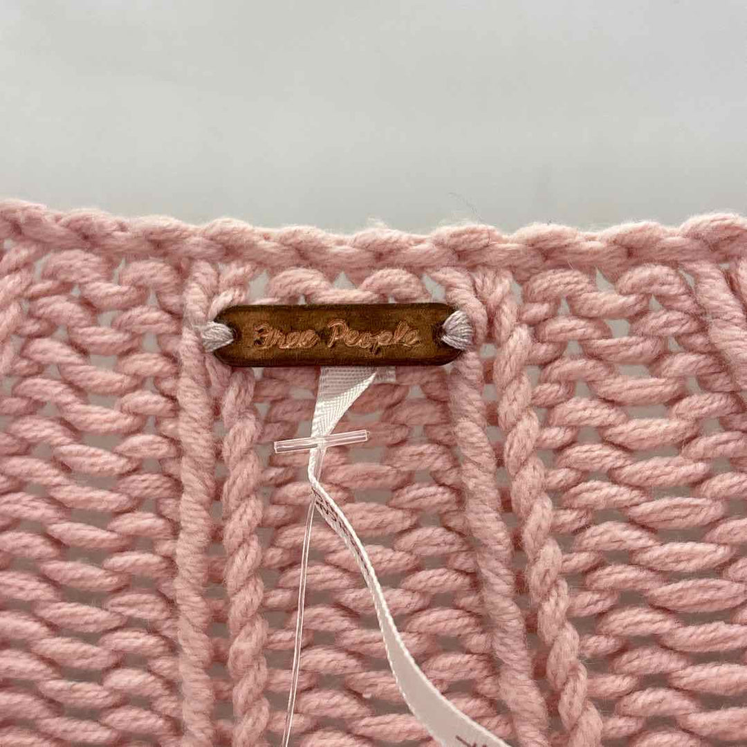 Size L FREE PEOPLE Pink Sweater