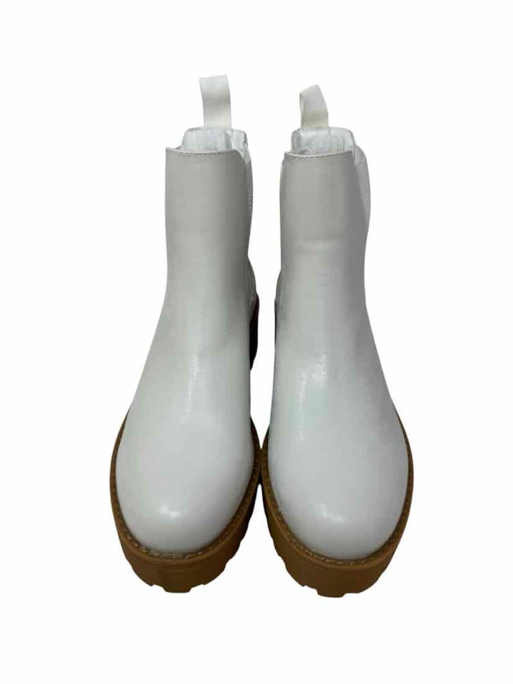 Shoe Size 7.5 DIRTY LAUNDRY Ivory Boots