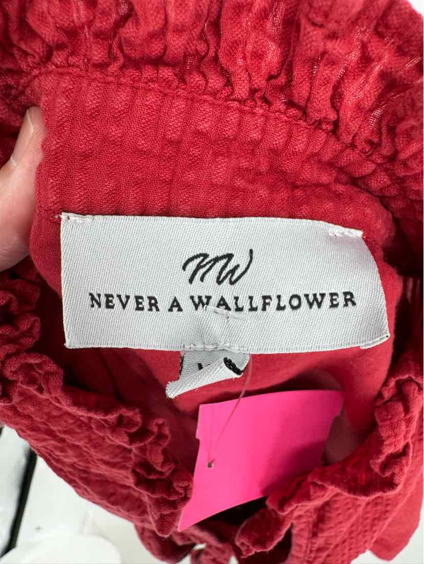 Size XL NEVER A WALLFLOWER Red Shirt