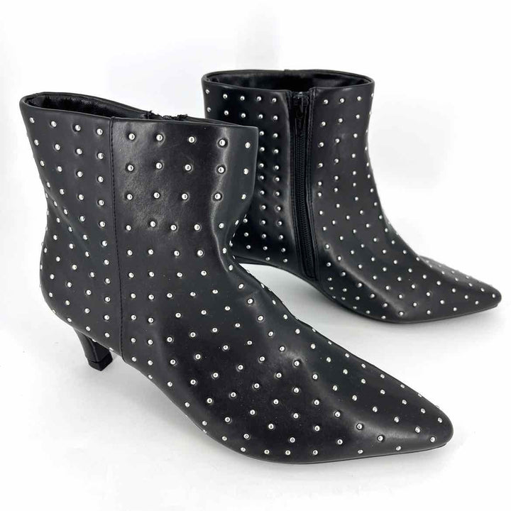 Shoe Size 8 UNIVERSAL THREAD Black Boots