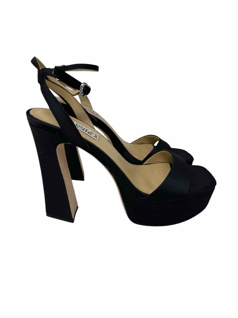 Shoe Size 7 Badgley Mischka Black Sateen Pumps