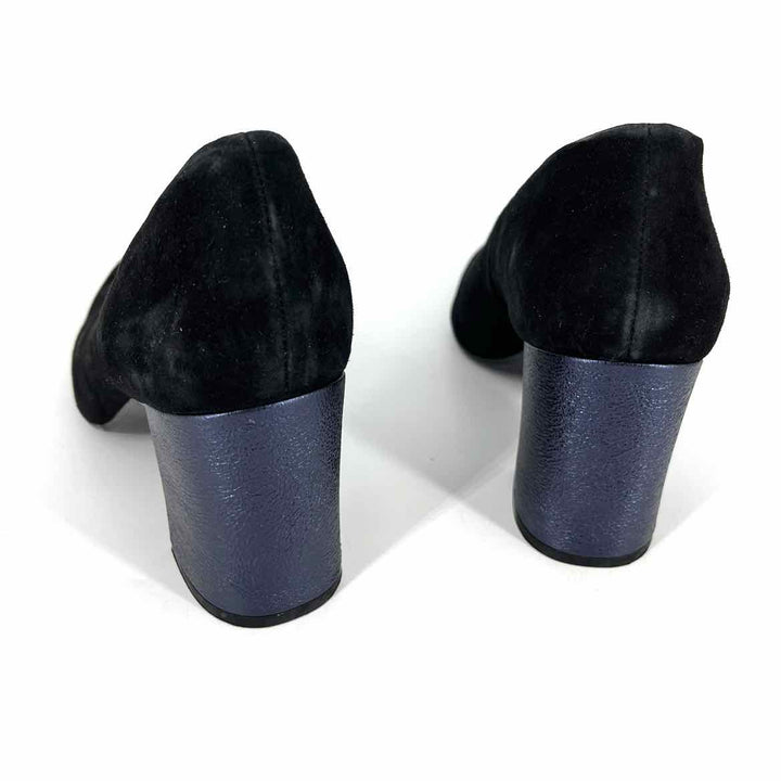 Shoe Size 9.5 Naturalizer Black Suede Pumps