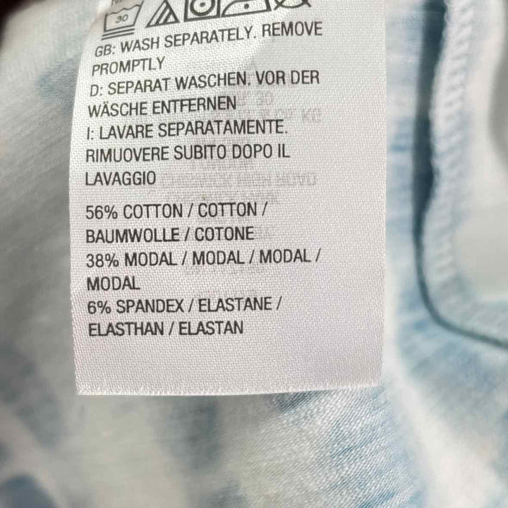Size M Multi-Color Shirt