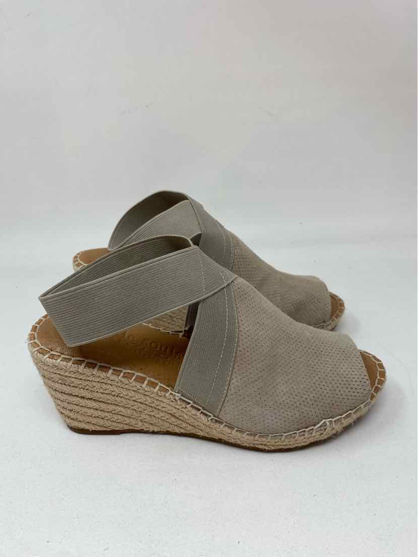 Shoe Size 8 GENTLE SOULS Tan Leather Sandals