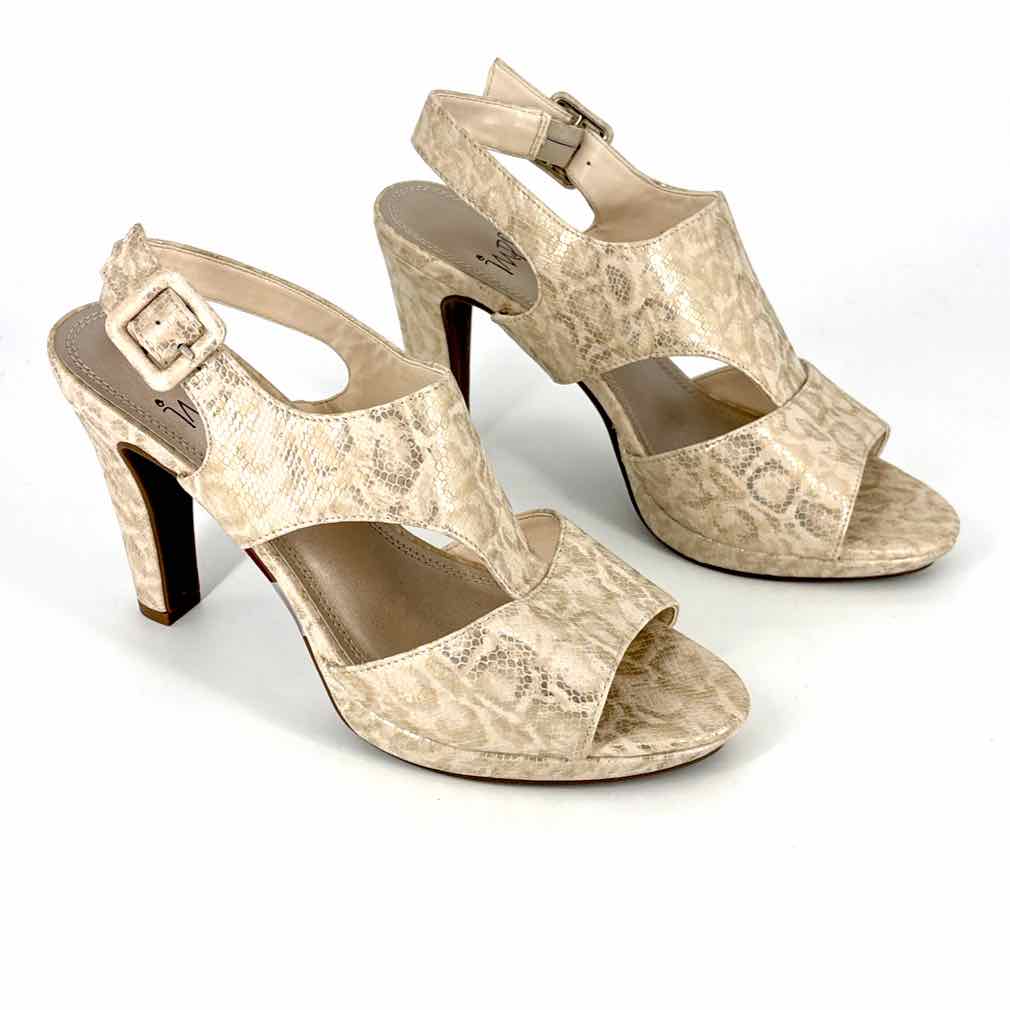 Shoe Size 8.5 IMPO Champagne Sandals
