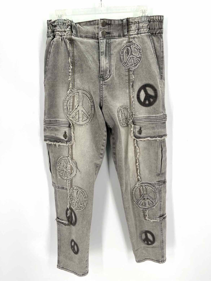 Size M Gray Pants