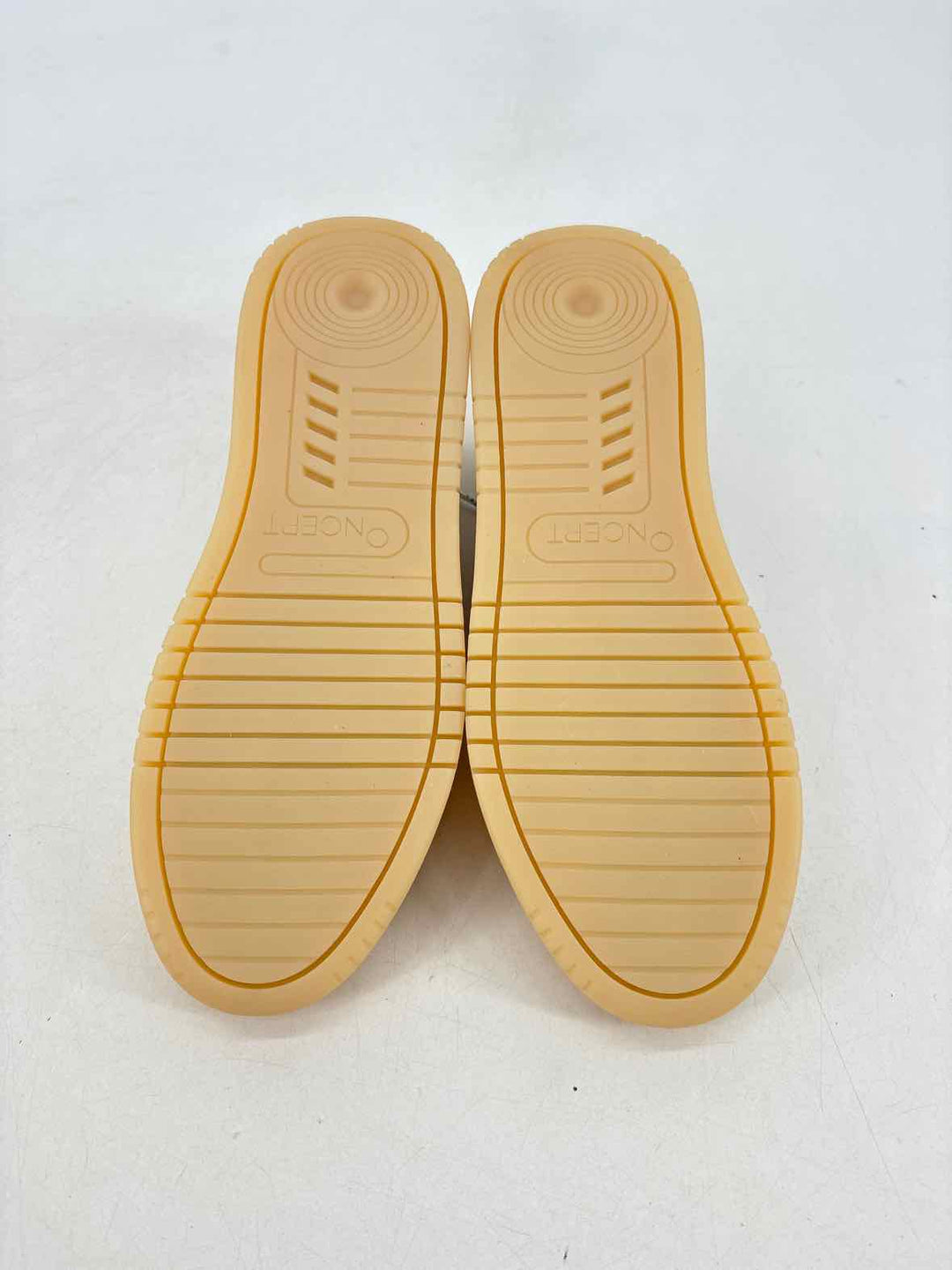 Shoe Size 8.5 Cream Sneakers