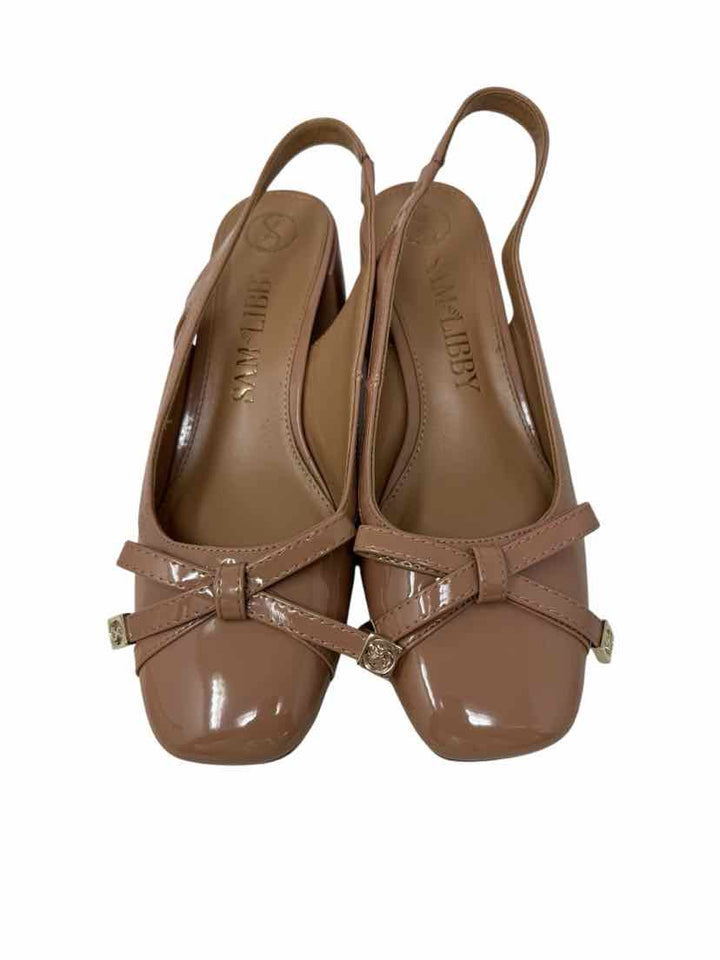 Shoe Size 9.5 Beige PATENT Pumps