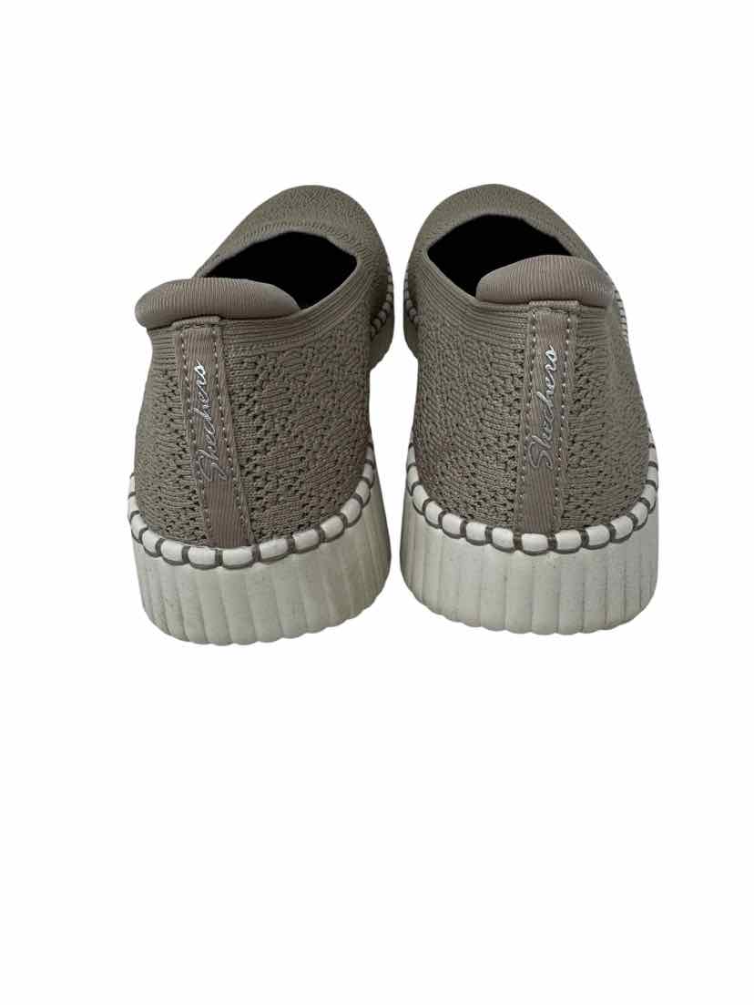 Shoe Size 9.5 Sketchers Taupe Sneakers