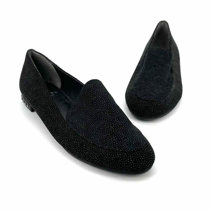 Shoe Size 9.5 Adrianna Papell Black Loafers