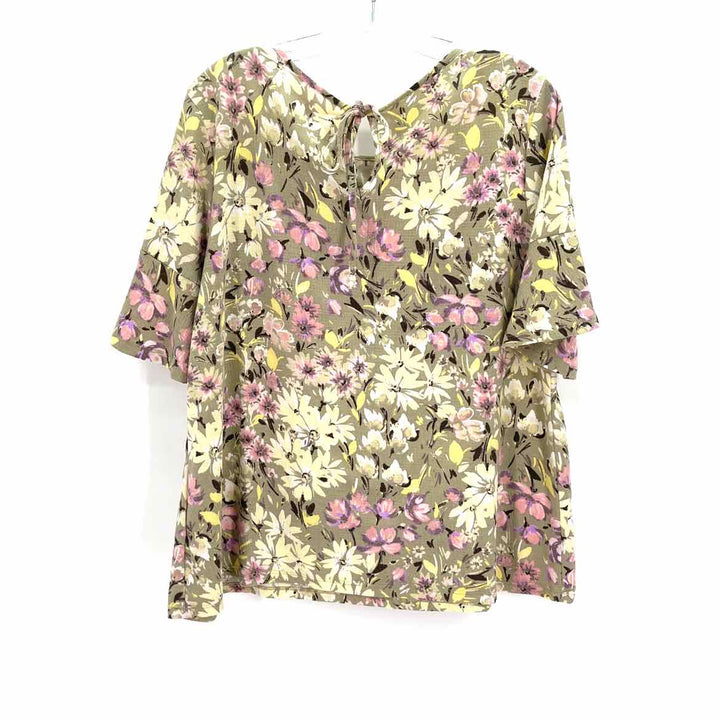 Size XL LAUREN CONRAD Sage Shirt