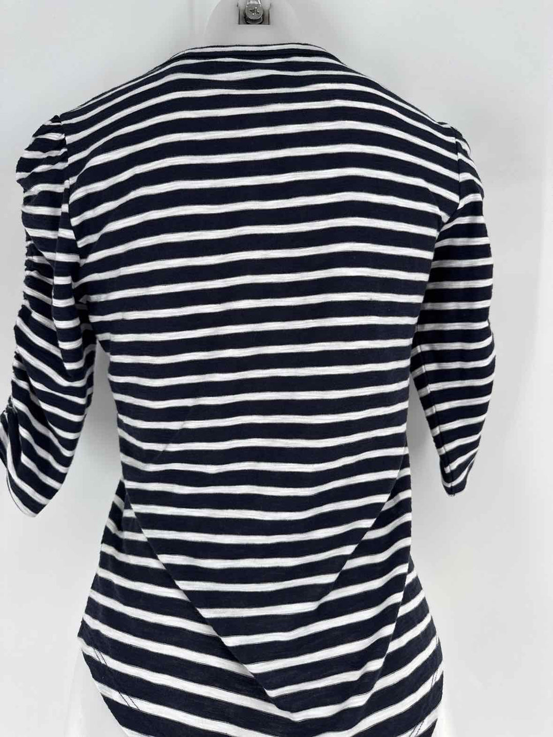 Size XS VERONICA BEARD Navy Print Shirt